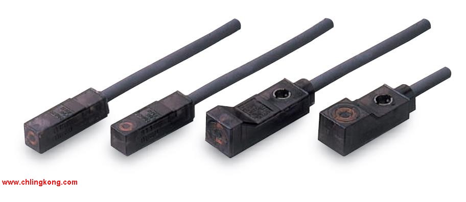 Wķ(OMRON)  E2S-Q12 1M